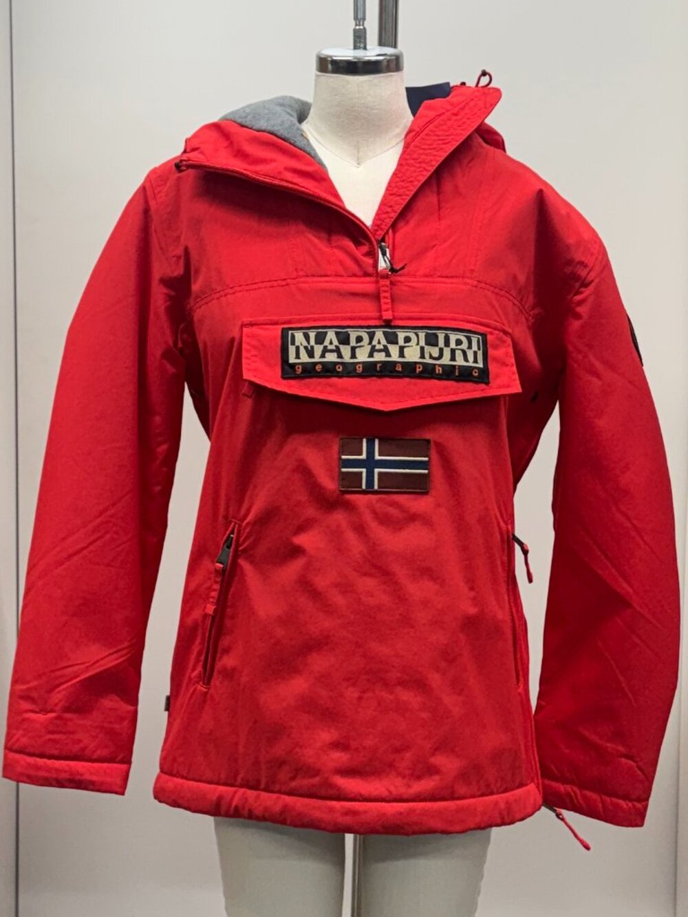 Napapijri Red Anorak Jacket – Pullover Outdoor Outerwear